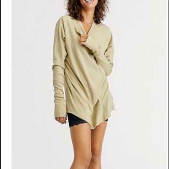 FREE PEOPLE ARDEN T SHIRT LONG SLEEVE SMALL ARMY COLOR NWT - Picture 3 of 11